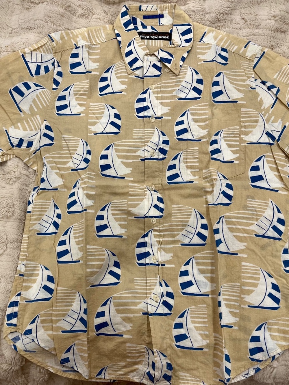 VINTAGE Reyn Spooner Mens Size L Aloha Shirt with Sailboat. 100% Cotton.